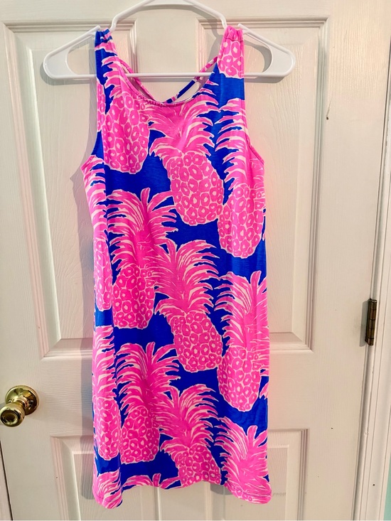Lilly Pulitzer Dresses & Skirts - Lilly Pulitzer Bright Pink Pineapple Print Dress